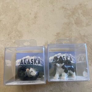 Alaska Animal Figurines Set